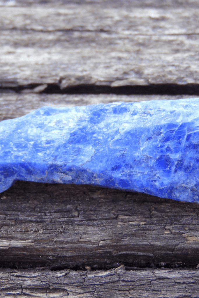 10 Important Facts about Sodalite Crystals
