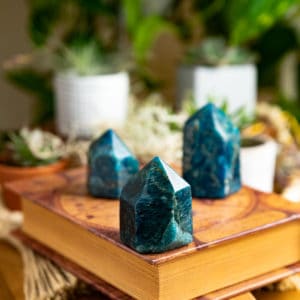 BLUE APATITE WIDE TOWERS